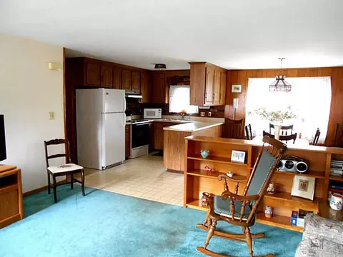 182 Getchell Ave, Woonsocket, RI 02895 photo 4