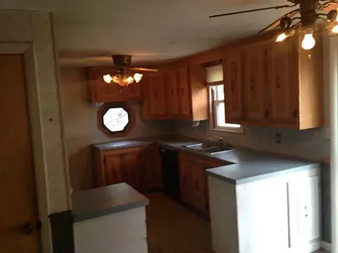 159 Park Ave, Warwick, RI 02889 photo 4
