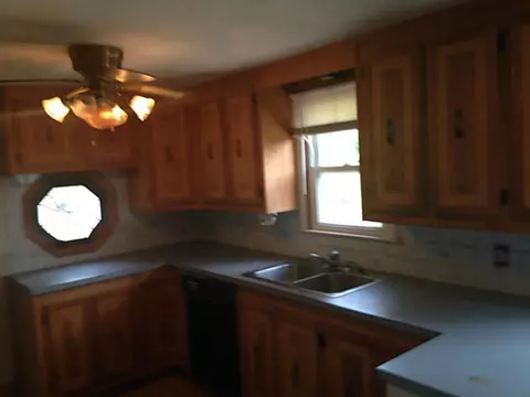 159 Park Ave, Warwick, RI 02889 photo 5