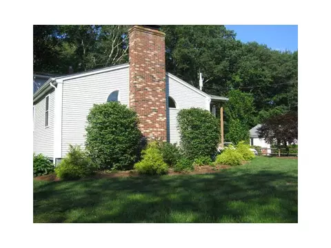 8 Tucker St, Glocester, RI 02814 photo 15