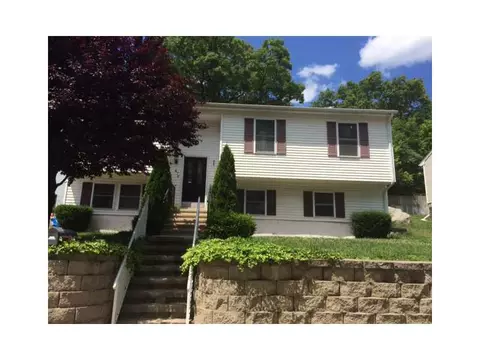 476 Cass Ave, Woonsocket, RI 02895 photo 1