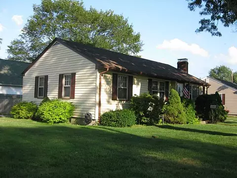 60 Buttonwoods Ave, Warwick, RI 02886 photo 2