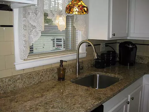 60 Buttonwoods Ave, Warwick, RI 02886 photo 5