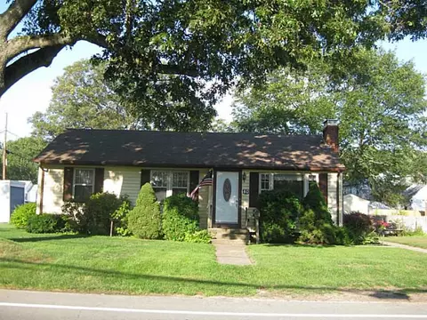 60 Buttonwoods Ave, Warwick, RI 02886 photo 12