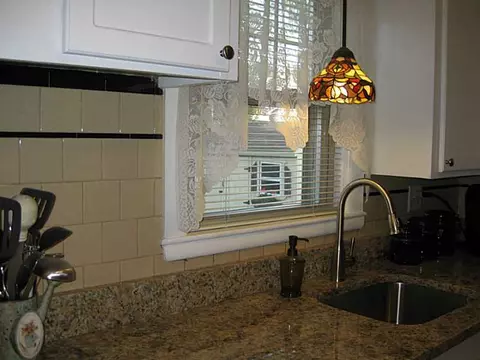 60 Buttonwoods Ave, Warwick, RI 02886 photo 6