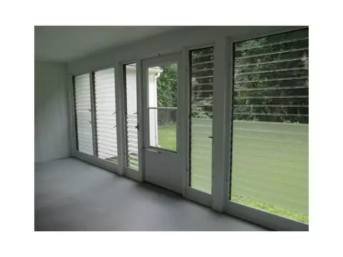 255 Commonwealth Ave, Warwick, RI 02886 photo 7