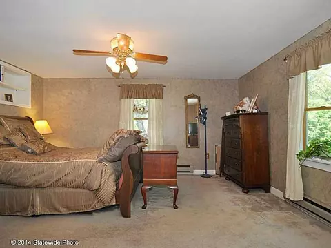 101 Maple Ave, West Warwick, RI 02893 photo 14