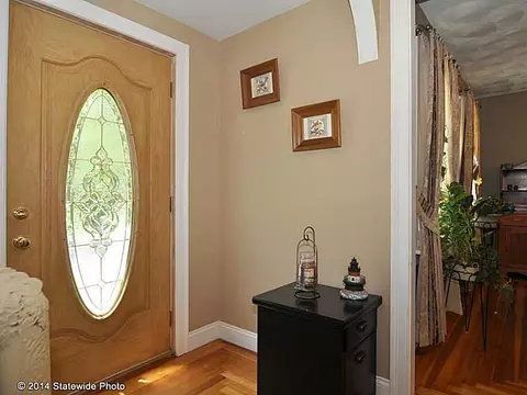 101 Maple Ave, West Warwick, RI 02893 photo 2
