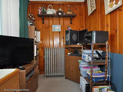 101 Maple Ave, West Warwick, RI 02893 photo 18