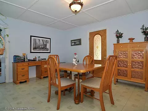 101 Maple Ave, West Warwick, RI 02893 photo 10