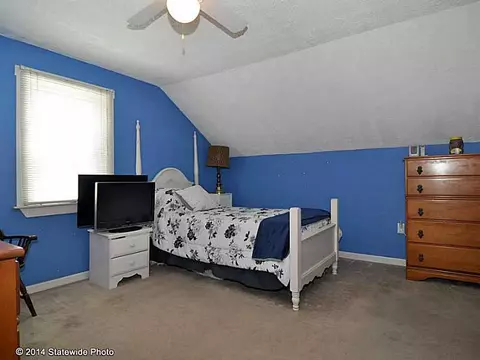 101 Maple Ave, West Warwick, RI 02893 photo 15