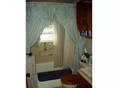 115 Endicott Dr, Warwick, RI 02886 photo 11