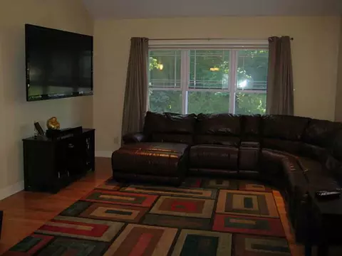 49 Grange Ave, Woonsocket, RI 02895 photo 14