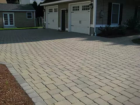 49 Grange Ave, Woonsocket, RI 02895 photo 3