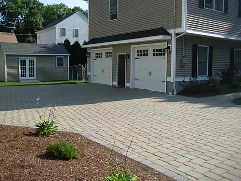 49 Grange Ave, Woonsocket, RI 02895 photo 2