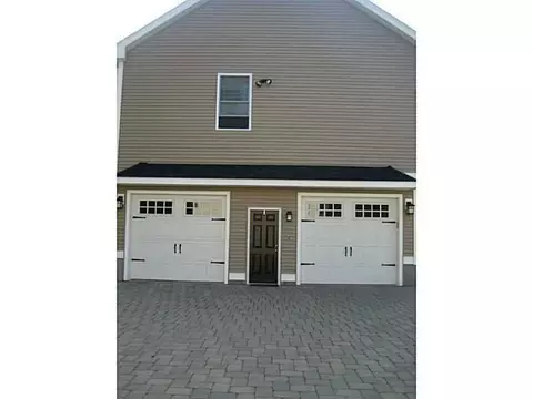 49 Grange Ave, Woonsocket, RI 02895 photo 5