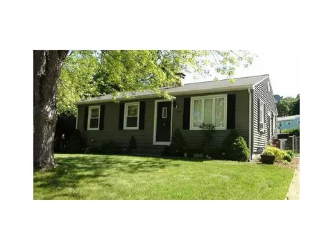 194 Walnut Hill Rd, Woonsocket, RI 02895 photo 1