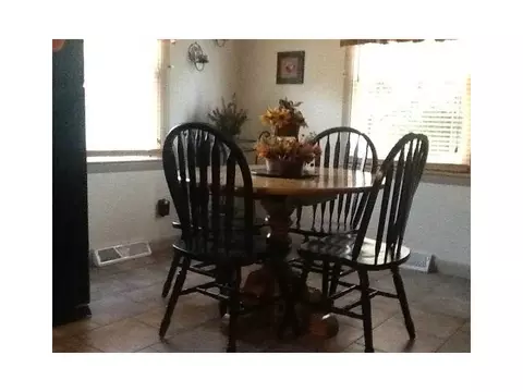 194 Walnut Hill Rd, Woonsocket, RI 02895 photo 4