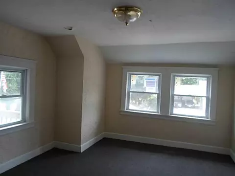 719 Fairmount St, Woonsocket, RI 02895 photo 7