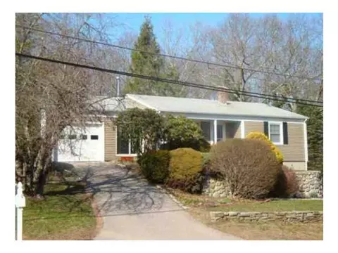 16 Lee St, Westerly, RI 02891 photo 1