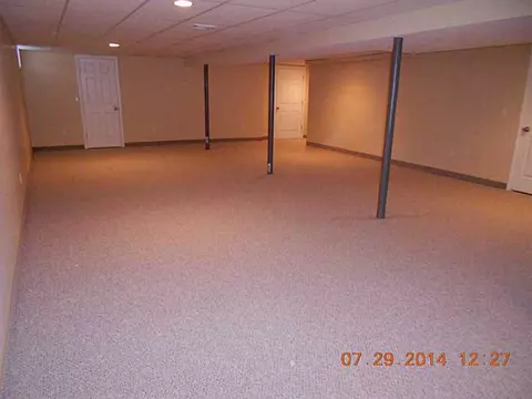 86 Danielle Dr, Woonsocket, RI 02895 photo 15