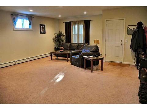 65 Union St, Woonsocket, RI 02895 photo 7