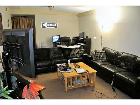 65 Union St, Woonsocket, RI 02895 photo 11