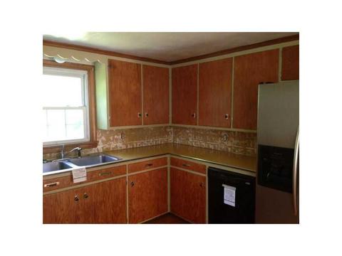 160 Jillson Ave, Woonsocket, RI 02895 photo 10