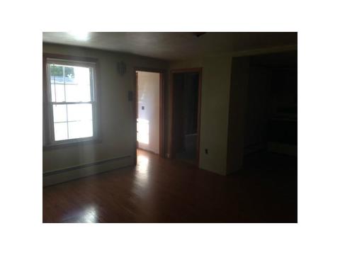 160 Jillson Ave, Woonsocket, RI 02895 photo 5