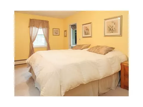 263 Morse Ave, Woonsocket, RI 02895 photo 10