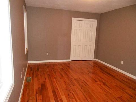 106 Danielle Dr, Woonsocket, RI 02895 photo 8