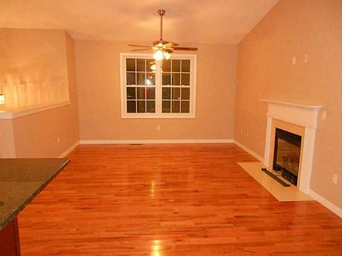 106 Danielle Dr, Woonsocket, RI 02895 photo 6