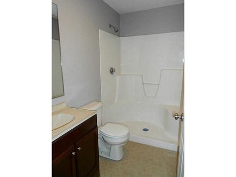 106 Danielle Dr, Woonsocket, RI 02895 photo 7