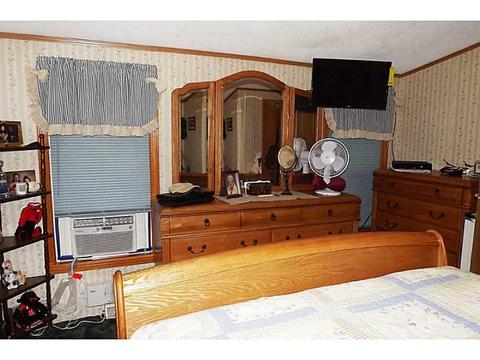 120 E Killingly Rd, Foster, RI 02825 photo 8