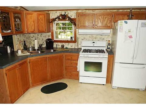 120 E Killingly Rd, Foster, RI 02825 photo 2