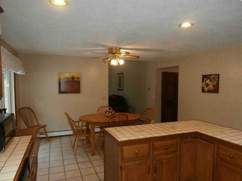 2 Stonybridge Dr, Lincoln, RI 02865 photo 9