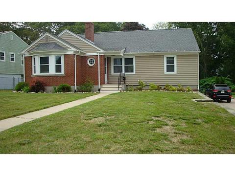 68 Ward Ave, Westerly, RI 02891 photo 2