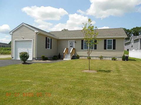 119 Danielle Dr, Woonsocket, RI 02895 photo 1