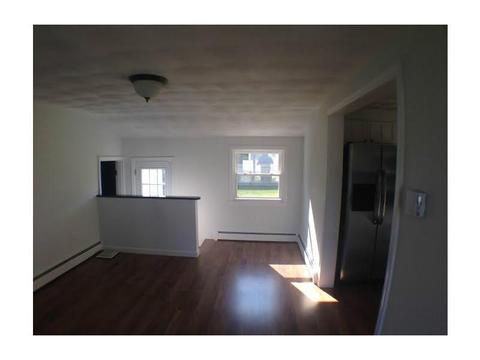 3 Hague Rd, Warwick, RI 02889 photo 5