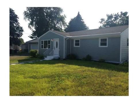 3 Hague Rd, Warwick, RI 02889 photo 2