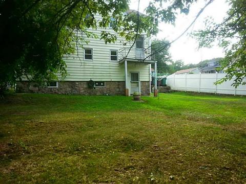 20 Denby St, Woonsocket, RI 02895 photo 14
