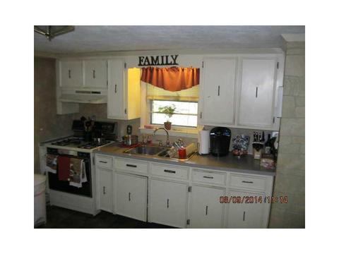 231 Nursery Ave, Woonsocket, RI 02895 photo 2