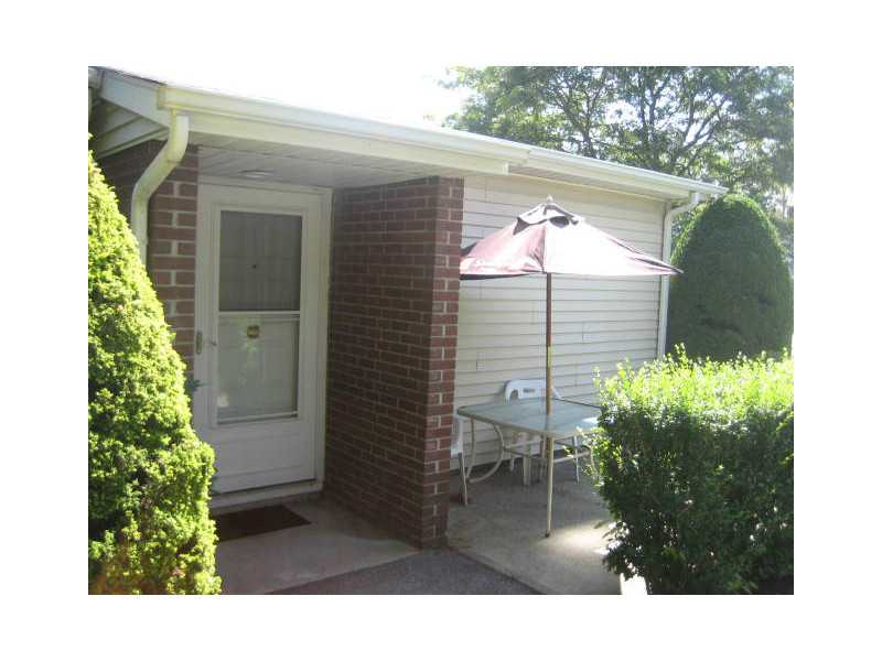992 Williamsburg Cir, Warwick, RI 02886 photo 16