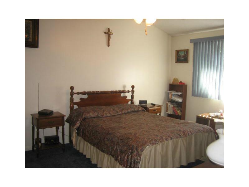 992 Williamsburg Cir, Warwick, RI 02886 photo 10