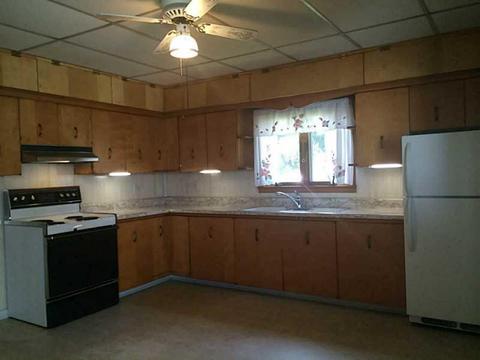 208 Joffre Ave, Woonsocket, RI 02895 photo 9