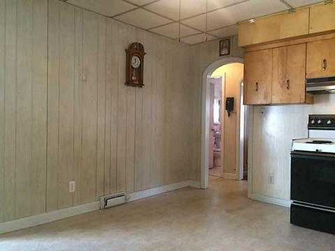 208 Joffre Ave, Woonsocket, RI 02895 photo 10