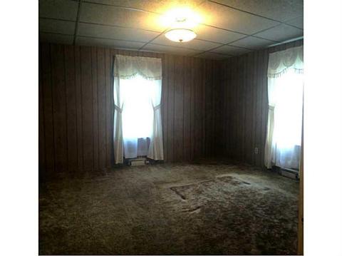 208 Joffre Ave, Woonsocket, RI 02895 photo 13