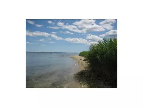 9 Longmeadow Ave, Warwick, RI 02889 photo 7
