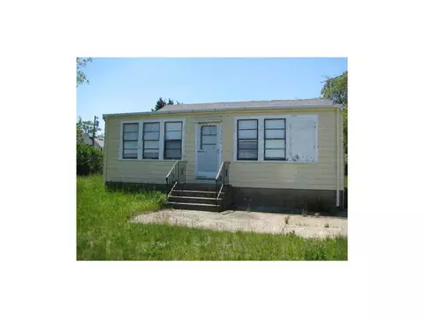 9 Longmeadow Ave, Warwick, RI 02889 photo 1