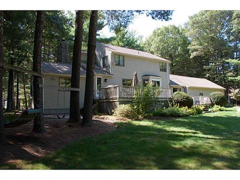 139 Maureen Cir, Mapleville, RI 02839 photo 14